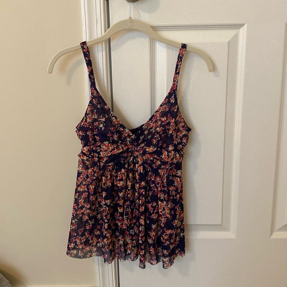 Floral flowy tank top